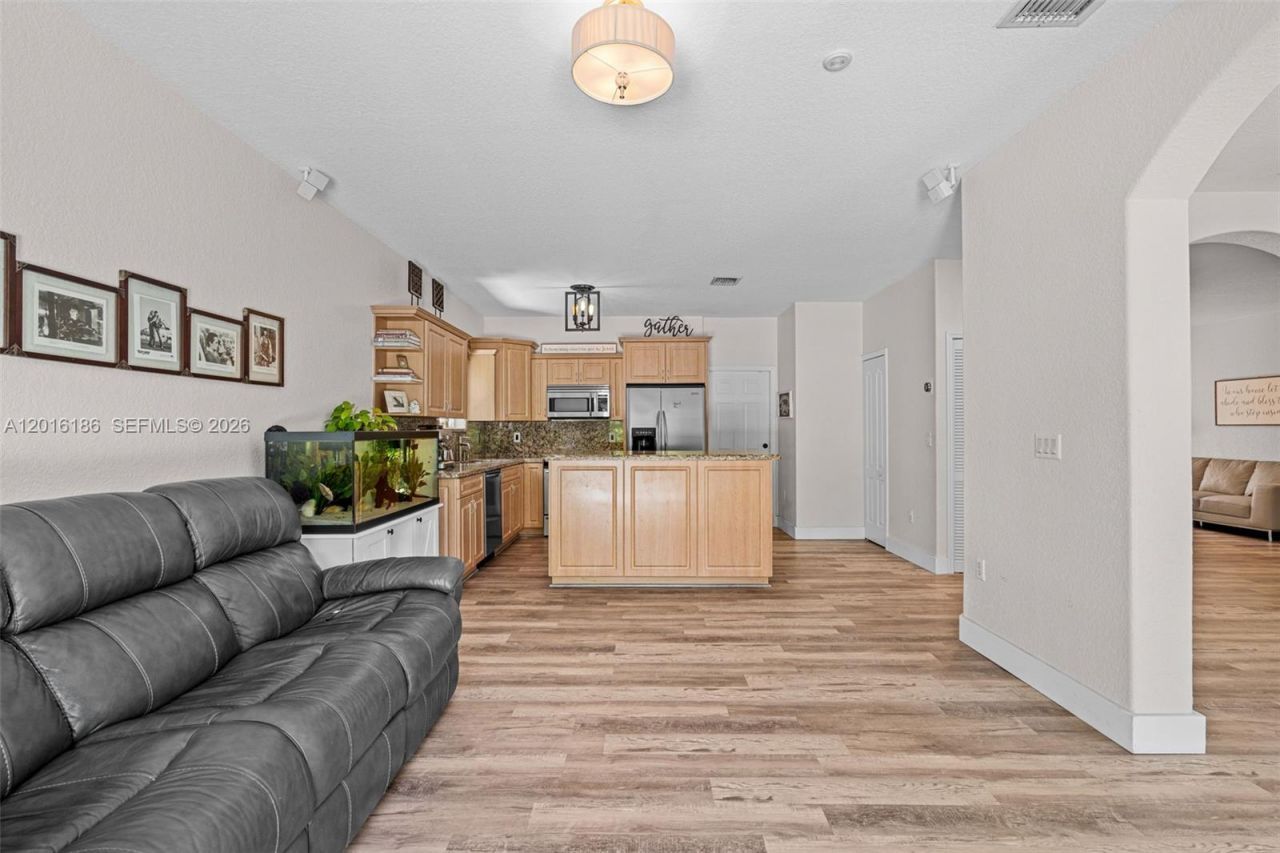16238 NW 91st Ave , Miami Lakes, FL 33018 Photo