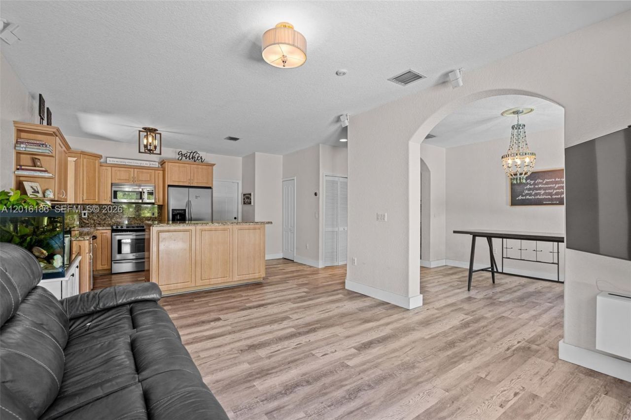 16238 NW 91st Ave , Miami Lakes, FL 33018 Photo