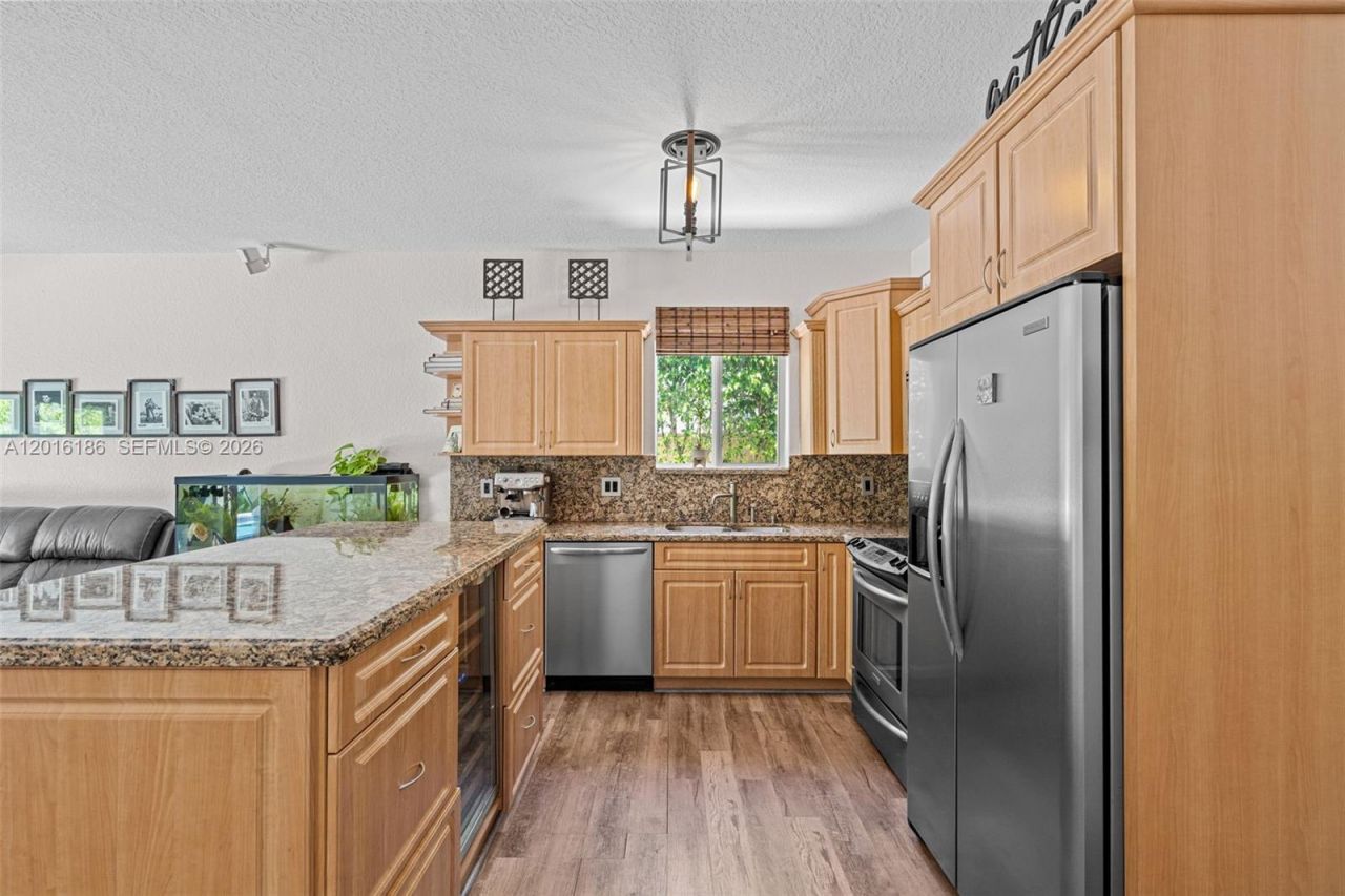 16238 NW 91st Ave , Miami Lakes, FL 33018 Photo