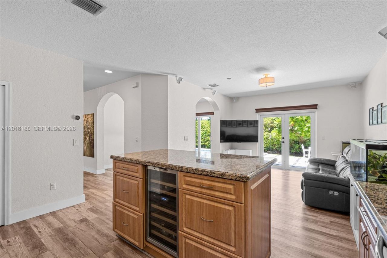 16238 NW 91st Ave , Miami Lakes, FL 33018 Photo