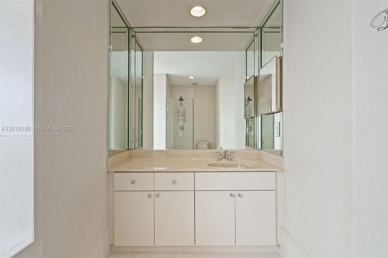 16238 NW 91st Ave , Miami Lakes, FL 33018 Photo