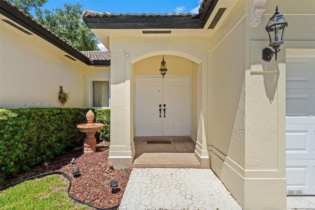 16238 NW 91st Ave , Miami Lakes, FL 33018 Photo