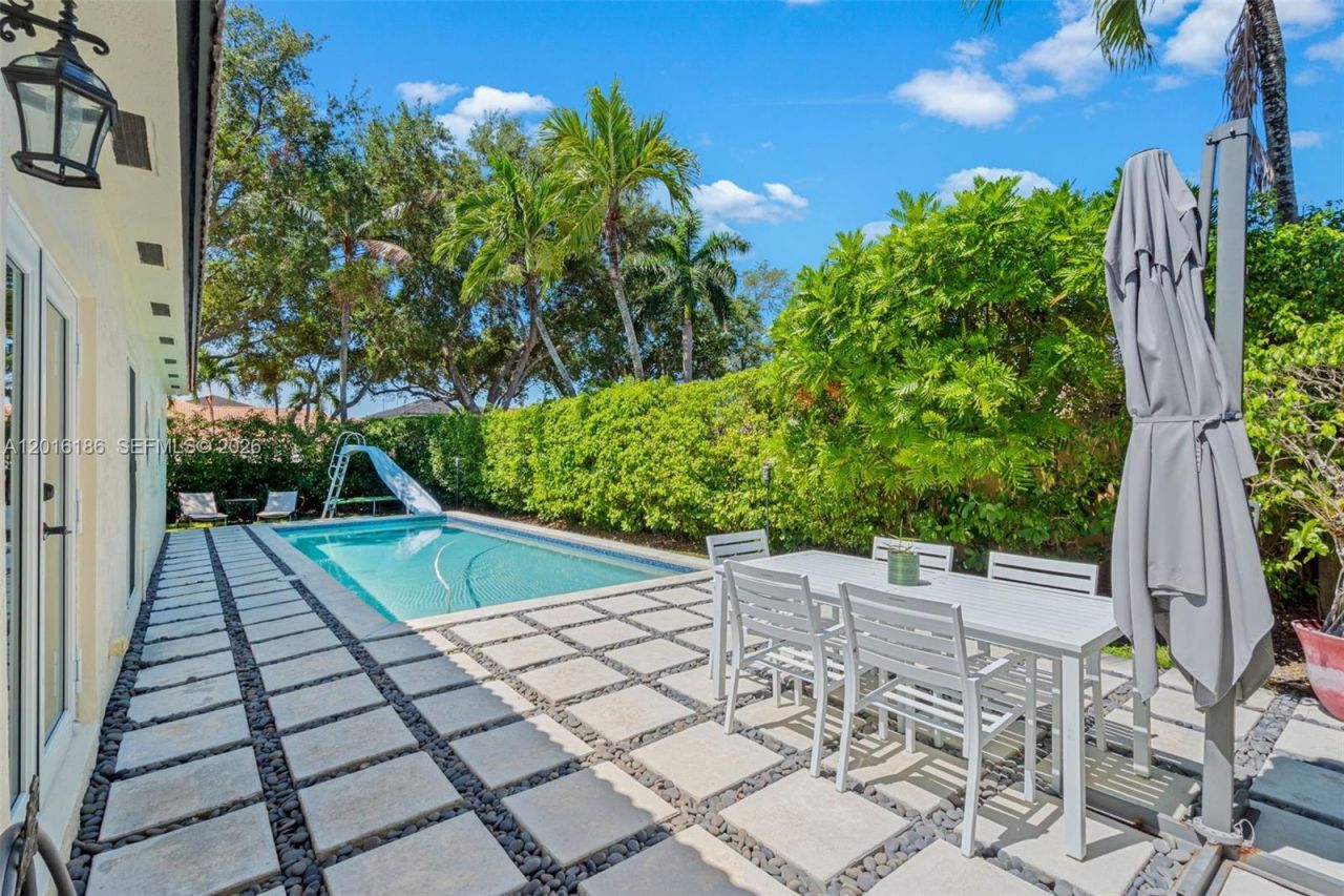16238 NW 91st Ave , Miami Lakes, FL 33018 Photo