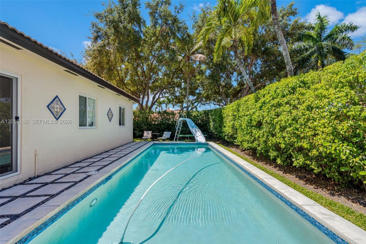 16238 NW 91st Ave , Miami Lakes, FL 33018 Photo