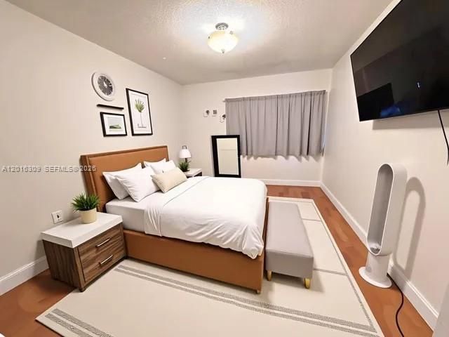 1950 W 54th St, Unit 413, Hialeah, FL 33012 Photo