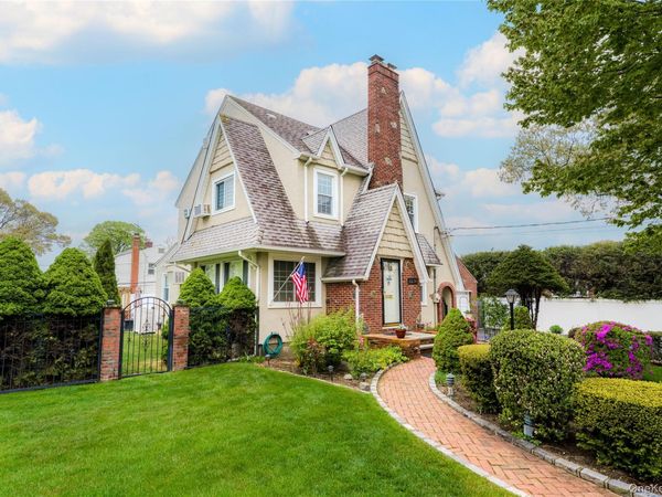 2258 2nd Street, East Meadow, NY 11554