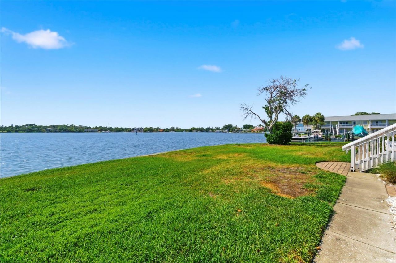 5107 Salmon Drive Se, Unit C, Saint Petersburg, FL 33705 Photo