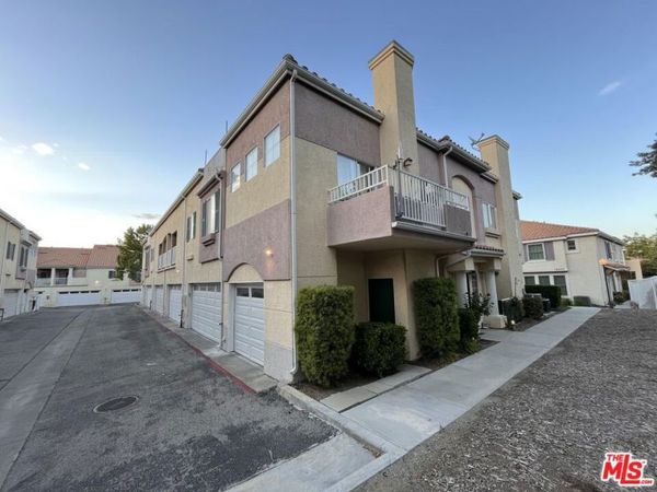 18102 Flynn Drive, Unit 4601, Canyon Country, CA 91387