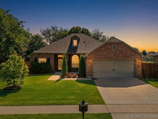 101 S 47th Street, Broken Arrow, OK 74014