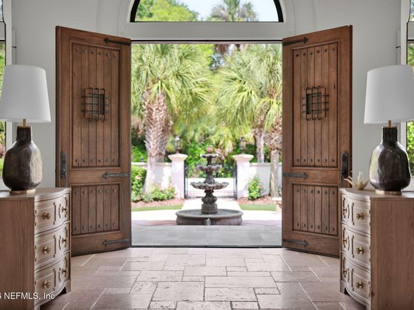 217 ISLE WAY Lane, Ponte Vedra Beach, FL 32082