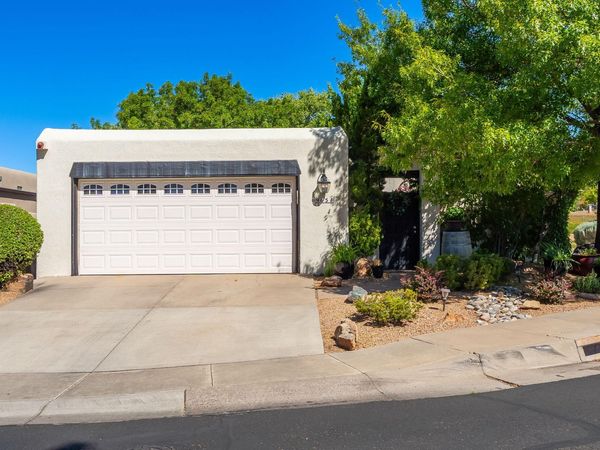 9651 Village Green Drive NE, Albuquerque, NM 87111