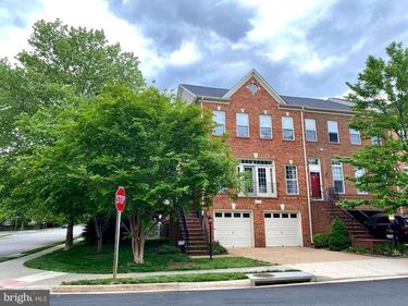 21975 WINDOVER DRIVE, BROADLANDS, VA 20148