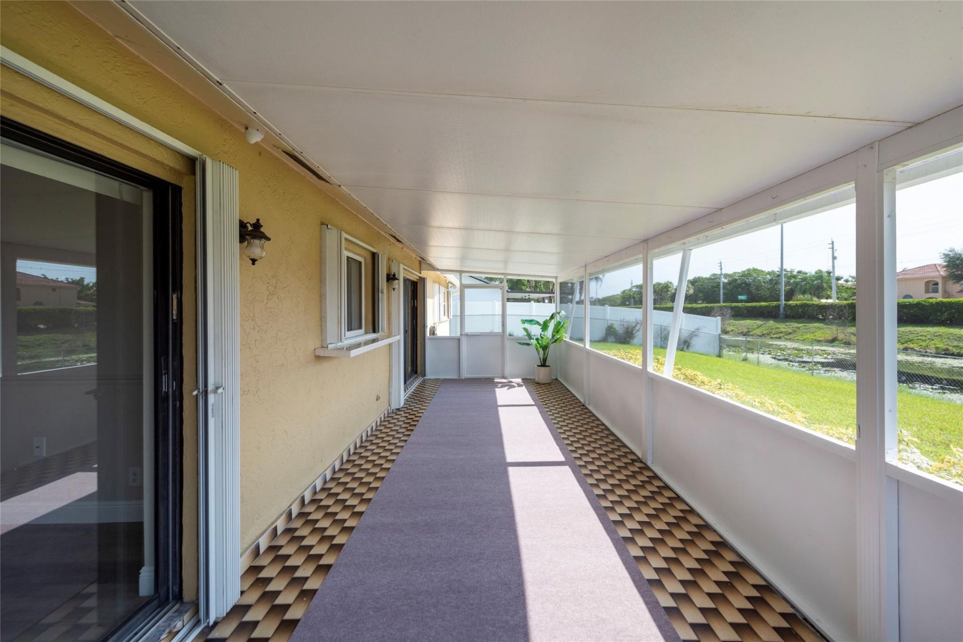 2101 NW 101st Terrace, Pembroke Pines, FL 33026 Photo