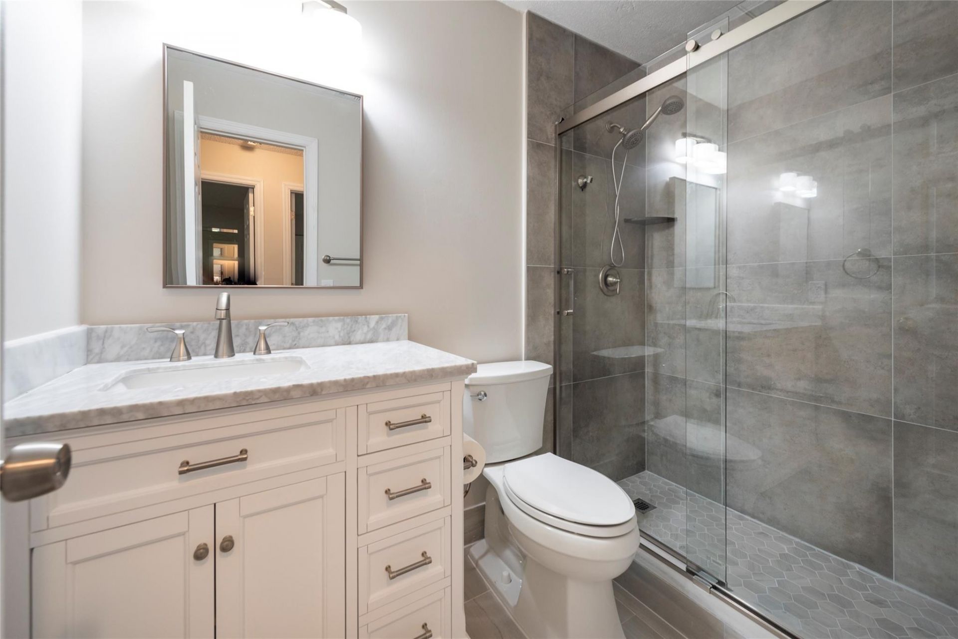 2101 NW 101st Terrace, Pembroke Pines, FL 33026 Photo