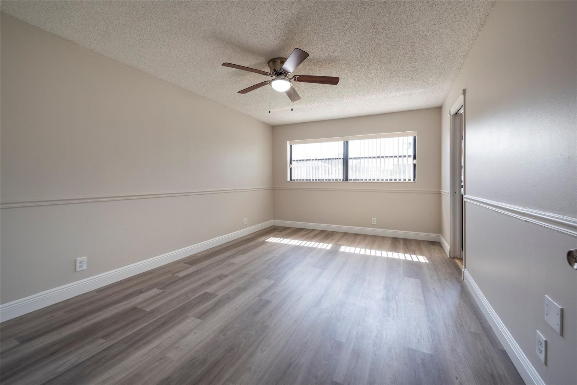 2101 NW 101st Terrace, Pembroke Pines, FL 33026 Photo