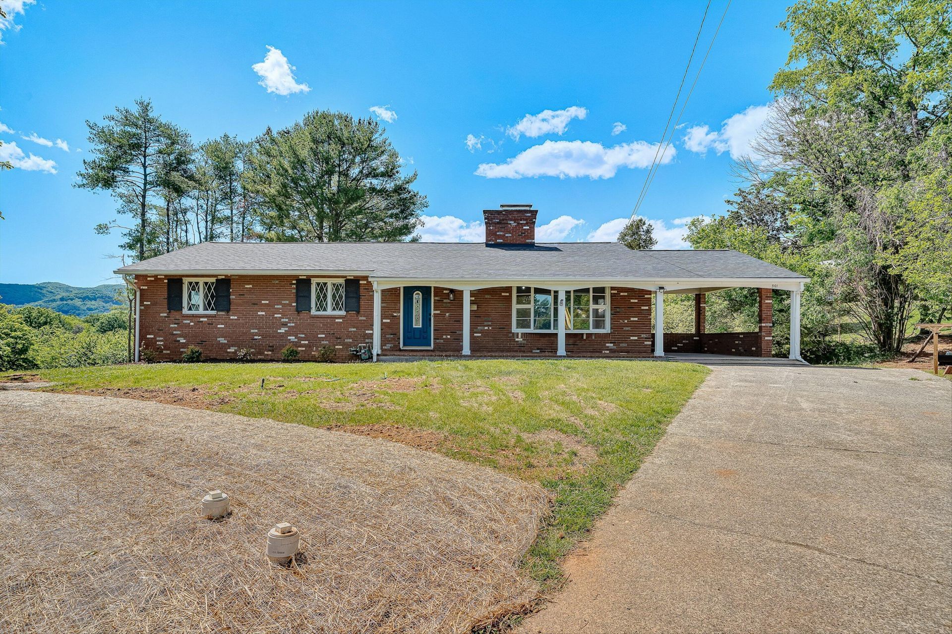 3101 Harmony Rd, Roanoke, VA 24018 Main Photo