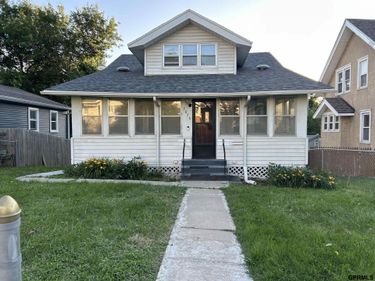 3076 S 34Th Street, Omaha, NE 68105