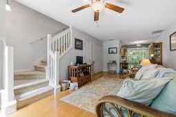 8124 Shadow Oak Drive photo 4