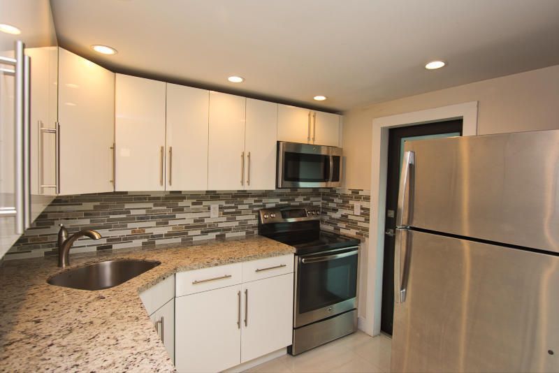 300 80th Street, Miami Beach, FL 33141 Photo