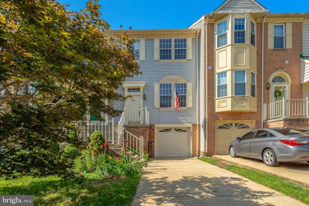 14005 Winding Ridge Lane, Centreville, VA 20121 Main Photo