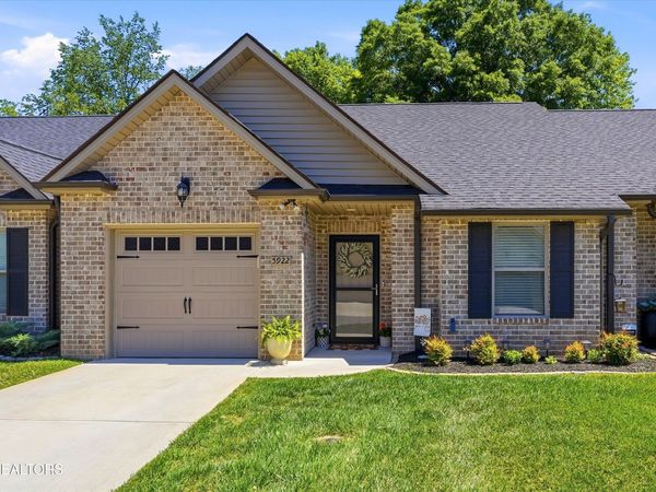 5922 Knox Hill Way, Knoxville, TN 37912