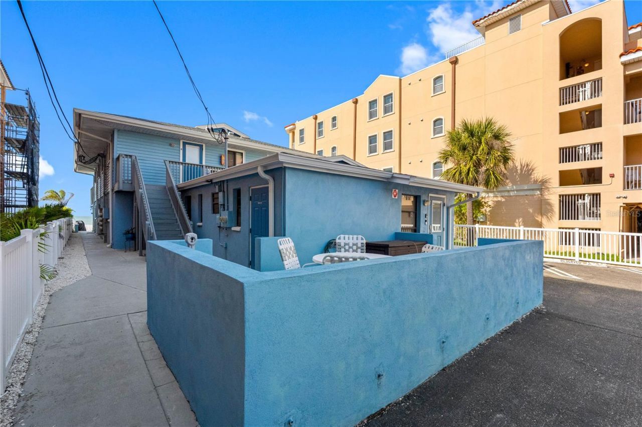 614 Gulf Boulevard, Unit 9, Indian Rocks Beach, FL 33785 Photo