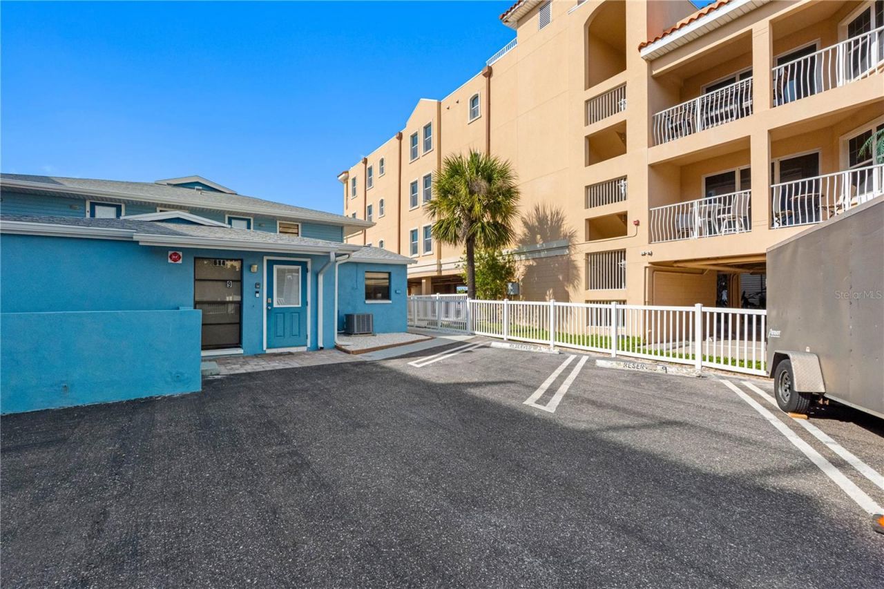 614 Gulf Boulevard, Unit 9, Indian Rocks Beach, FL 33785 Photo