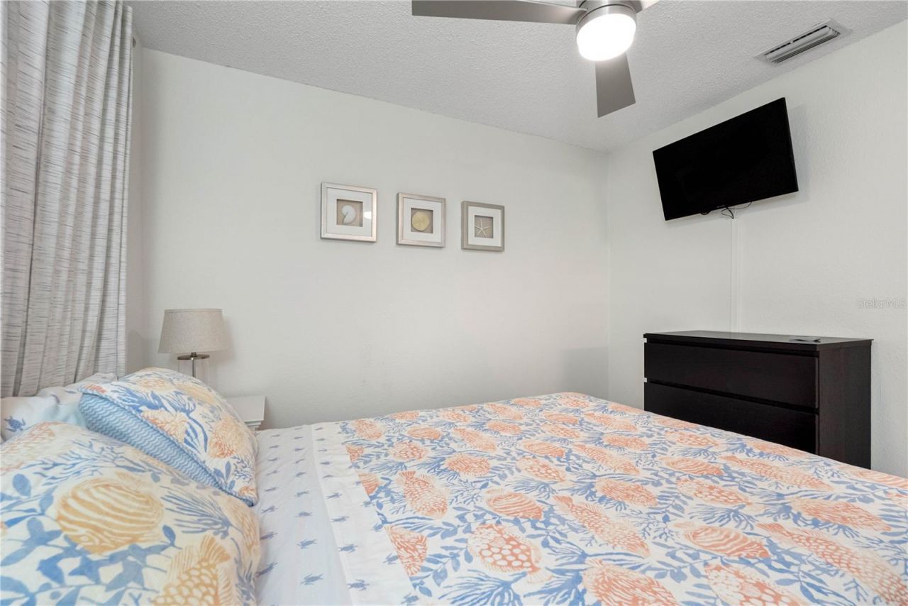 614 Gulf Boulevard, Unit 9, Indian Rocks Beach, FL 33785 Photo