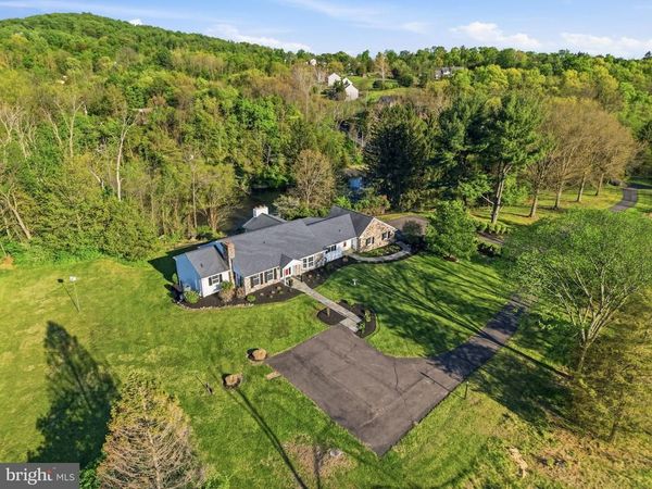 2585 PRUSS HILL ROAD, POTTSTOWN, PA 19464