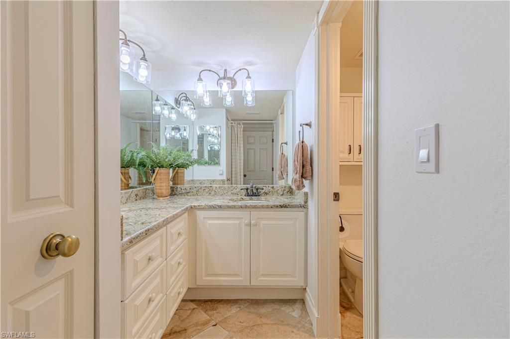5950 Trailwinds Dr, Unit 224, Fort Myers, FL 33907 Photo