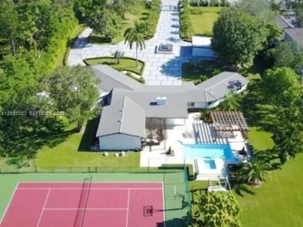5250 SW 62nd Ave , Miami, FL 33155