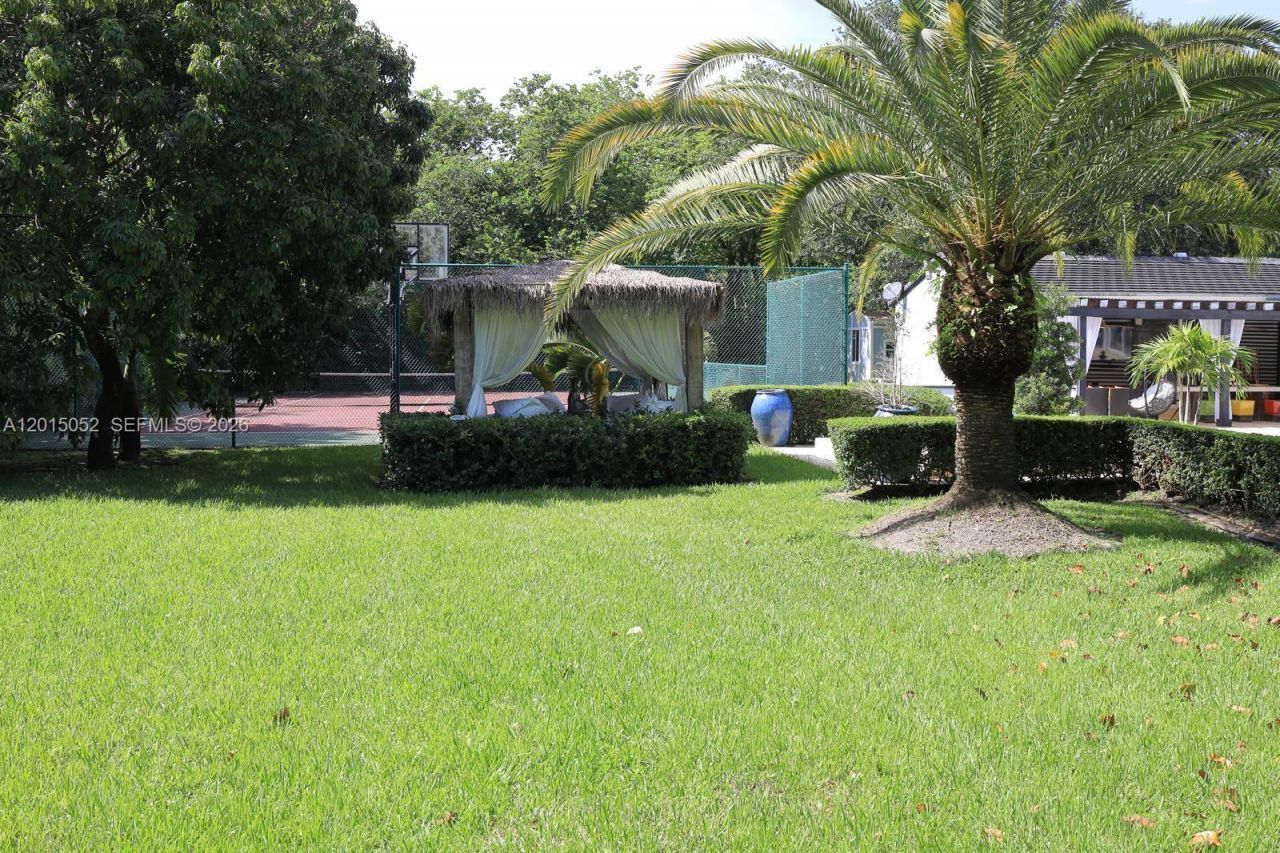 5250 SW 62nd Ave, Miami, FL 33155 Photo