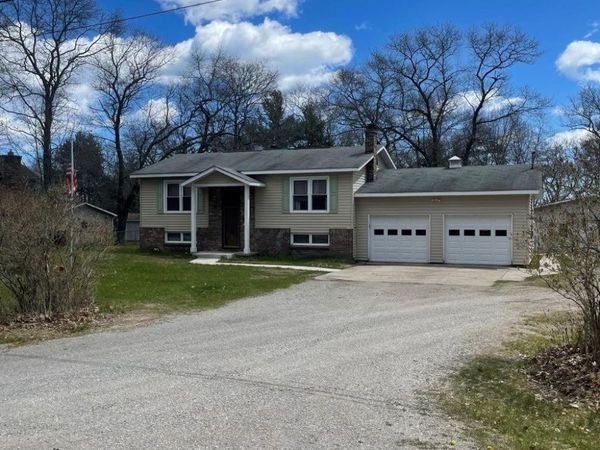 5700 Weir Road W, Oscoda, MI 48750