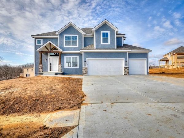 10503 N Highland Place, Kansas City, MO 64155