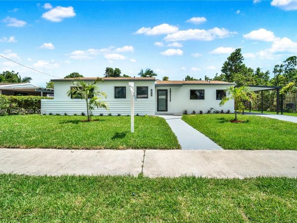 1020 NW 197th Ter, Miami Gardens, FL 33169