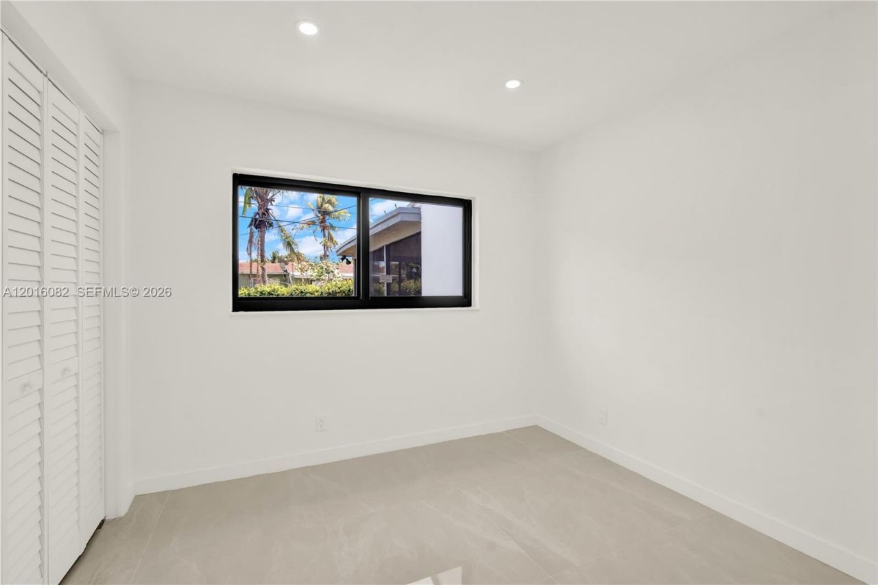 1020 NW 197th Ter, Miami Gardens, FL 33169 Photo