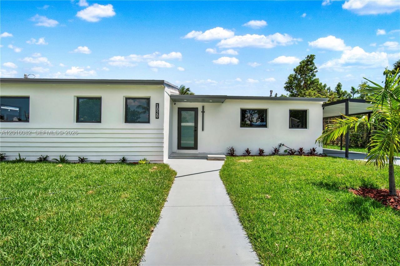 1020 NW 197th Ter, Miami Gardens, FL 33169 Photo