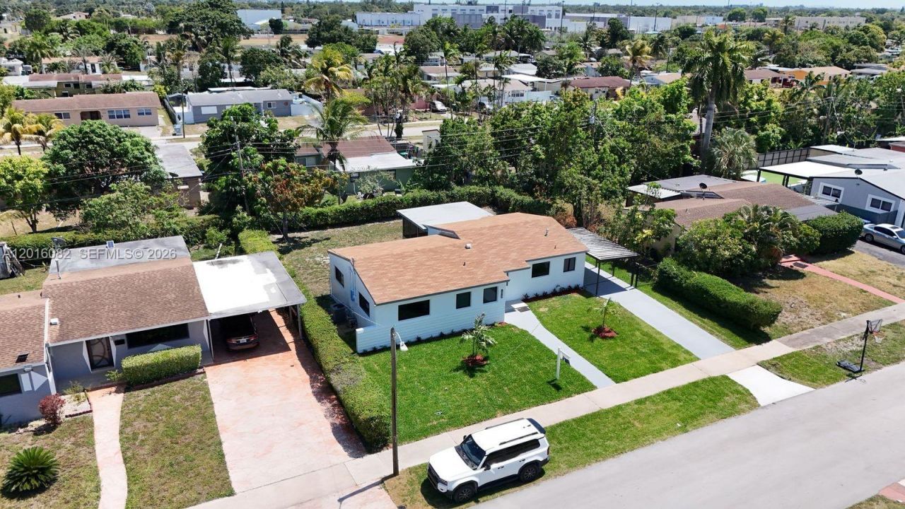 1020 NW 197th Ter, Miami Gardens, FL 33169 Photo