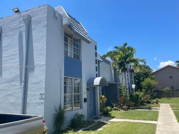 14220 NE 3rd Ct , Unit 10A, Miami, FL 33161
