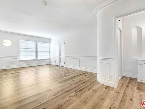 308 S Reeves Drive, Unit 310B, Beverly Hills, CA 90212
