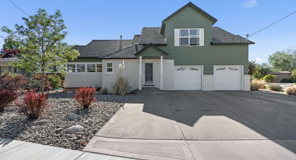 300 Country Club Drive, Reno, NV 89509 Photo