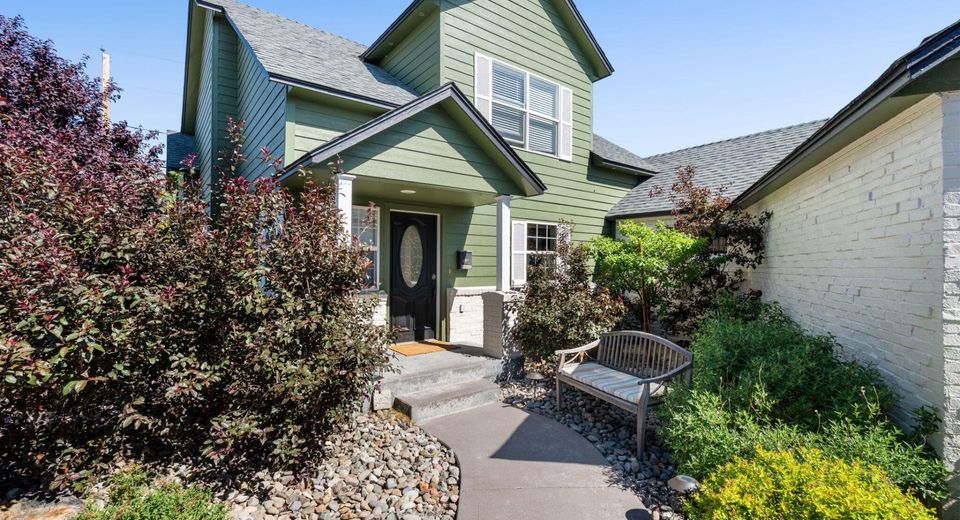300 Country Club Drive, Reno, NV 89509 Photo
