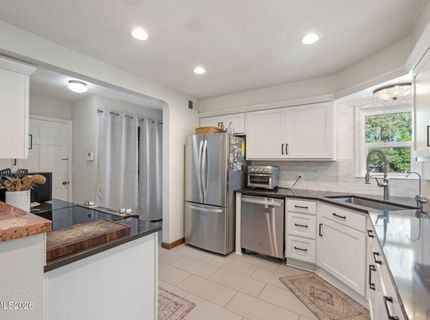 300 Country Club Drive, Reno, NV 89509 Photo
