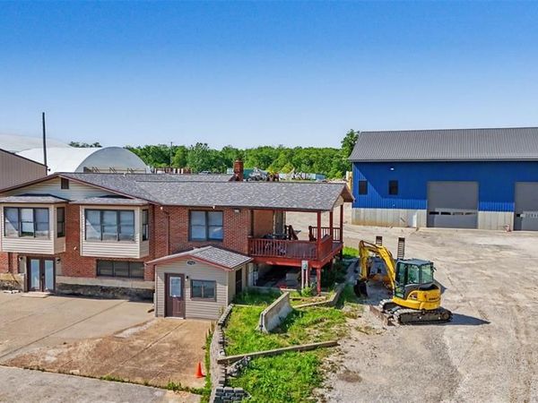 17721 N Service Road, Wright City, MO 63390