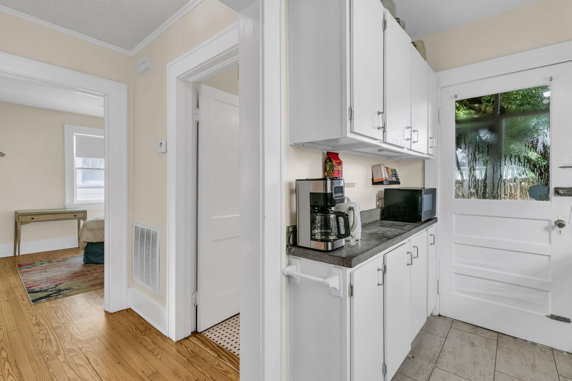 9 Laurel Avenue Photo 27