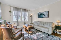 9 Laurel Avenue photo 4