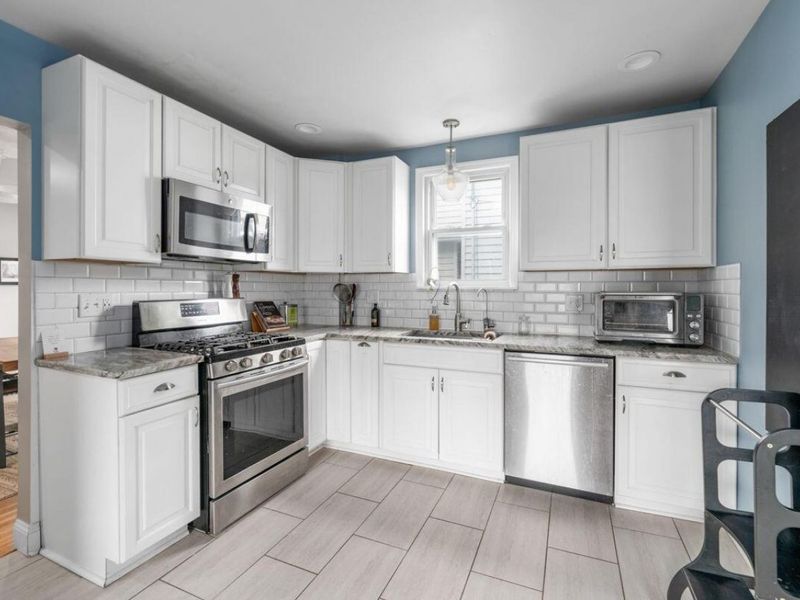 1369 Elmwood Avenue, Columbus, OH 43212 Photo 10