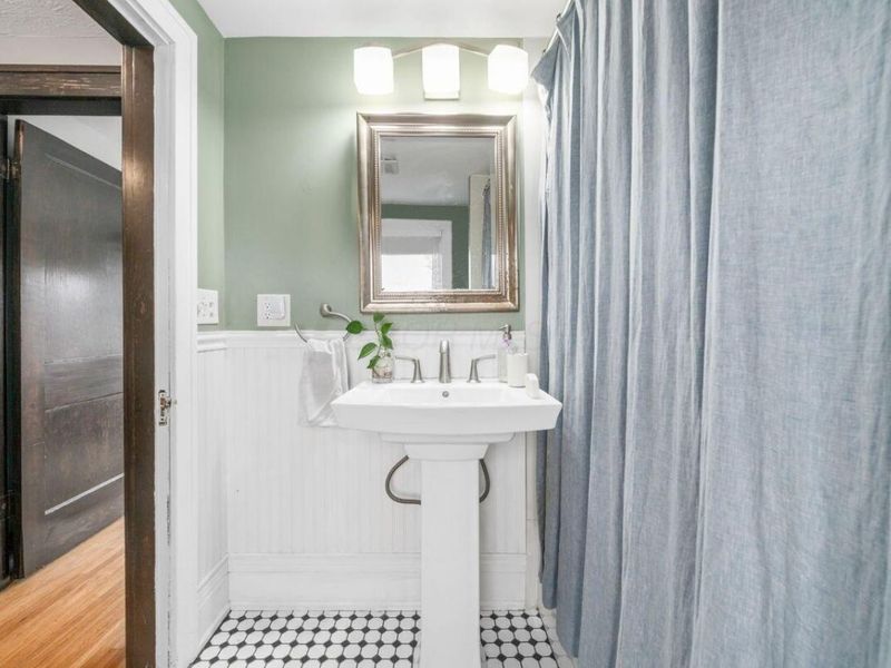 1369 Elmwood Avenue, Columbus, OH 43212 Photo 34