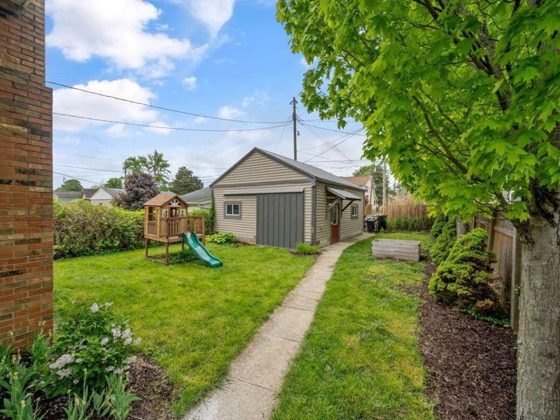 1369 Elmwood Avenue, Columbus, OH 43212 Photo 37