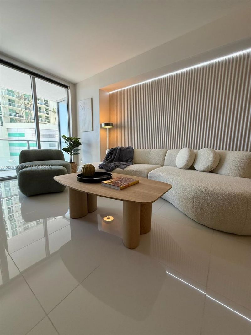 1300 Brickell Bay Dr , Unit 604, Miami, FL 33131 Photo
